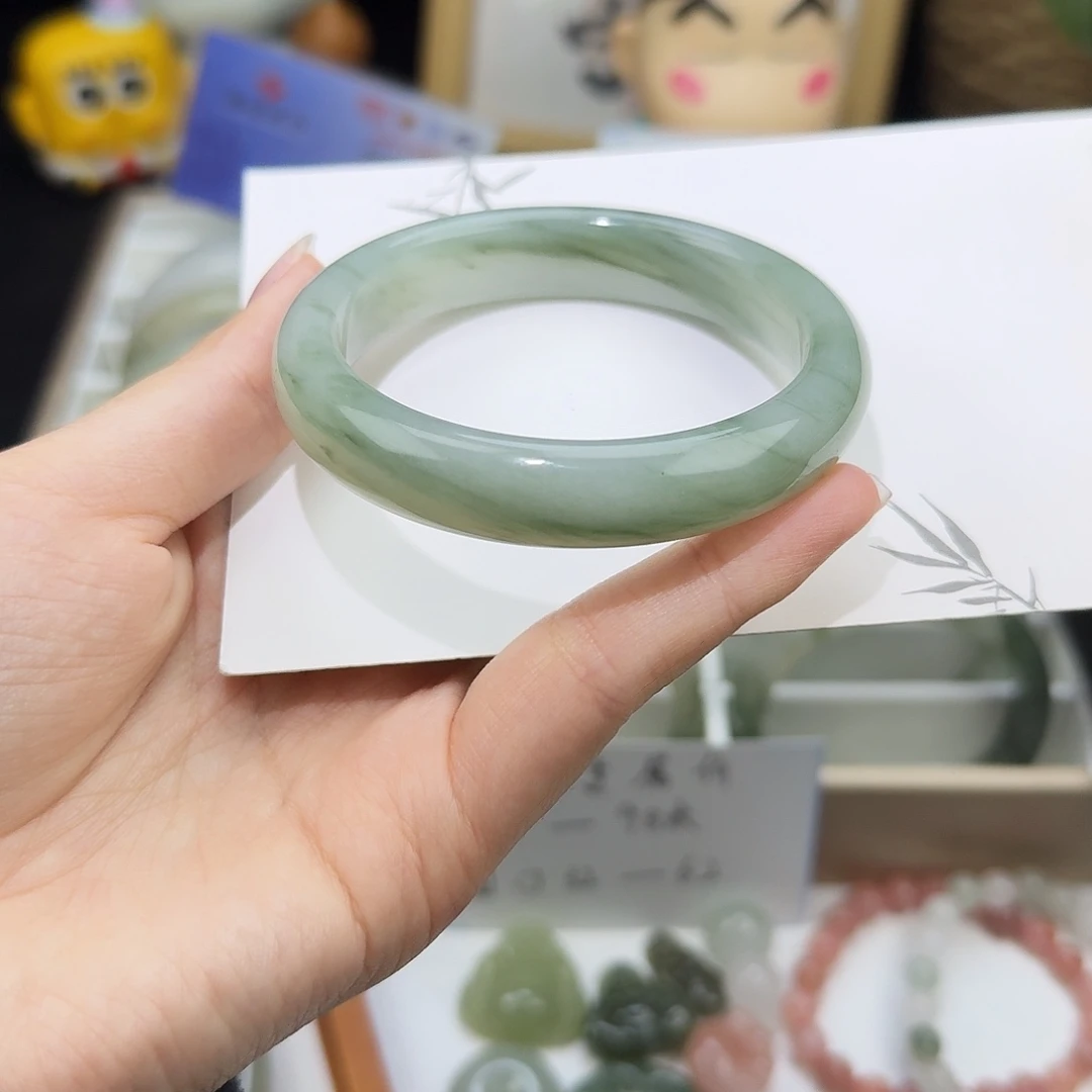 石英质玉（天山翠）未镶嵌手镯58圈口