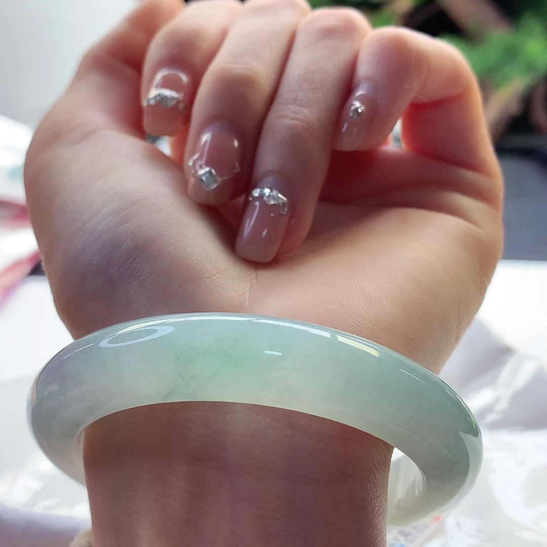 翡翠手镯未镶嵌天然翡翠57-58泥鳅背晴绿清爽