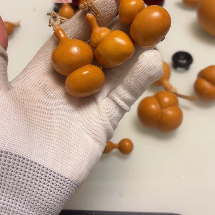 *****天然手捻老皮的葫芦