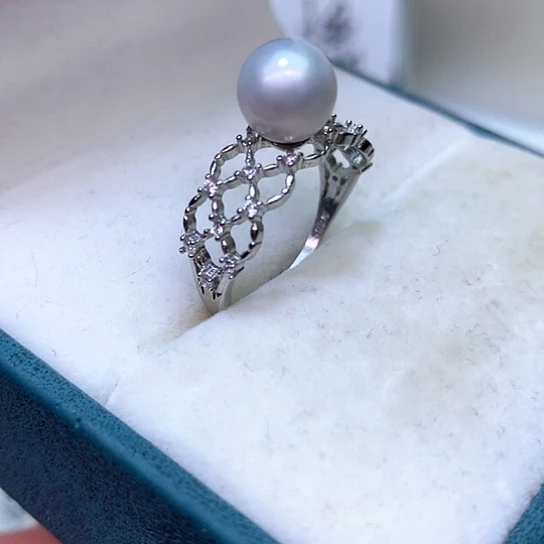 银S925镶嵌淡水珍珠耳饰