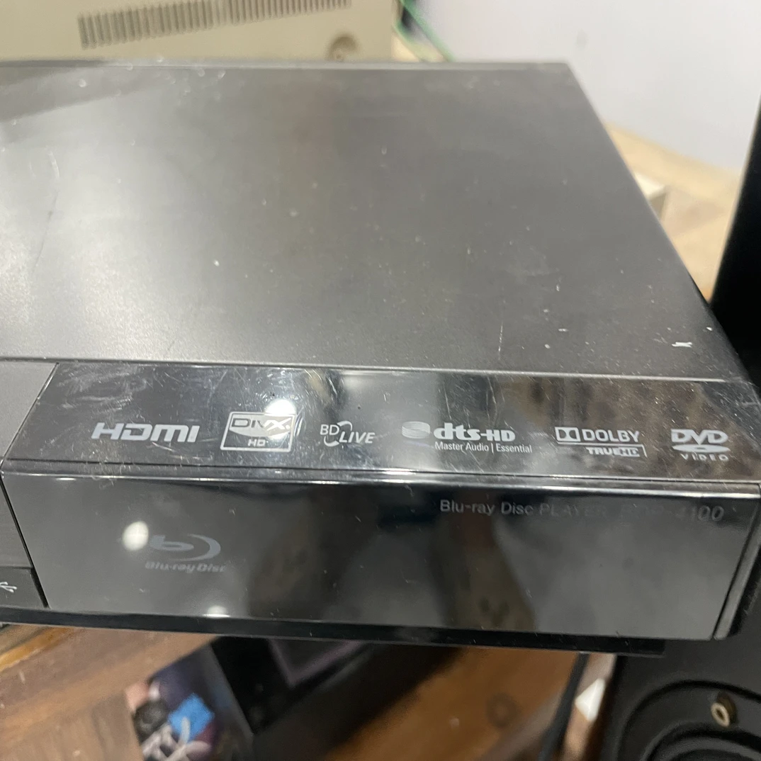 X4100蓝功放机，运费自理，不支持七天无理由退换货