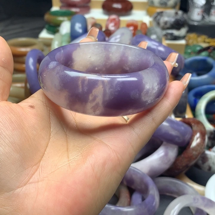 未镶嵌手镯石英质玉?****花