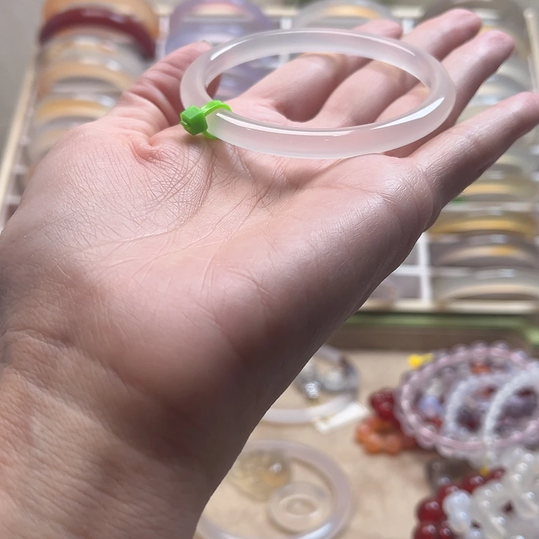 落***下玛瑙/玉髓未镶嵌手镯