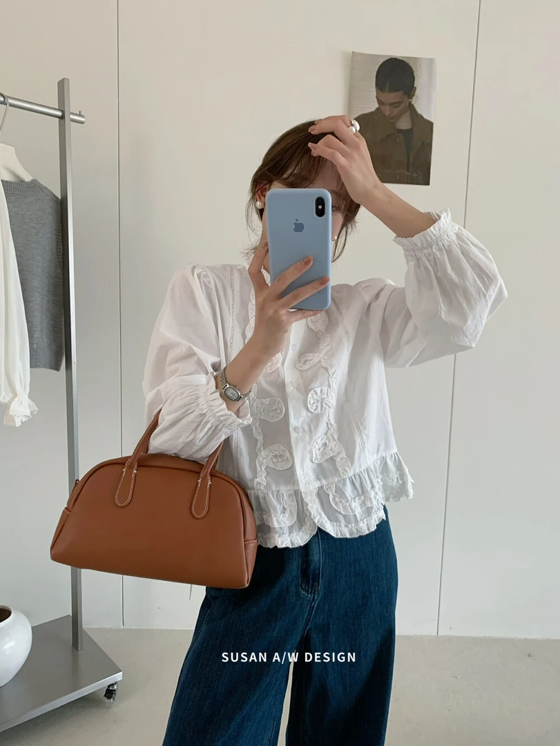 2025秋装新款法式别致独特格子木耳边衬衫女泡泡袖宽松上衣