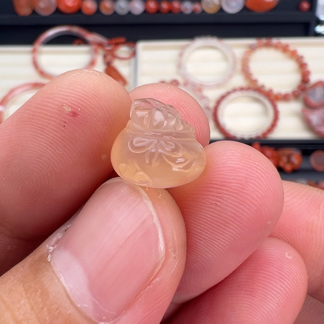 南红玛瑙未镶嵌川料福袋