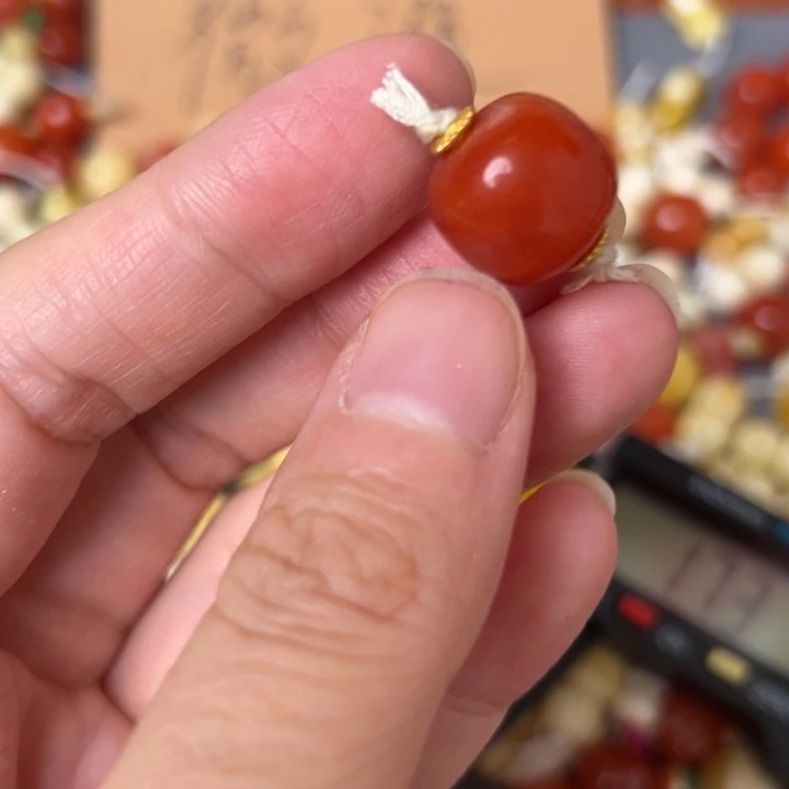 南红玛瑙未镶嵌老型13.mm一个