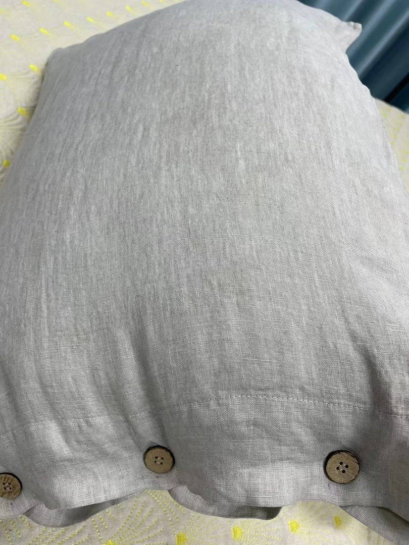 汉麻枕套舒服透气瑕疵微脏 尺寸小 （介意慎拍）颜色不均匀NO退NO换