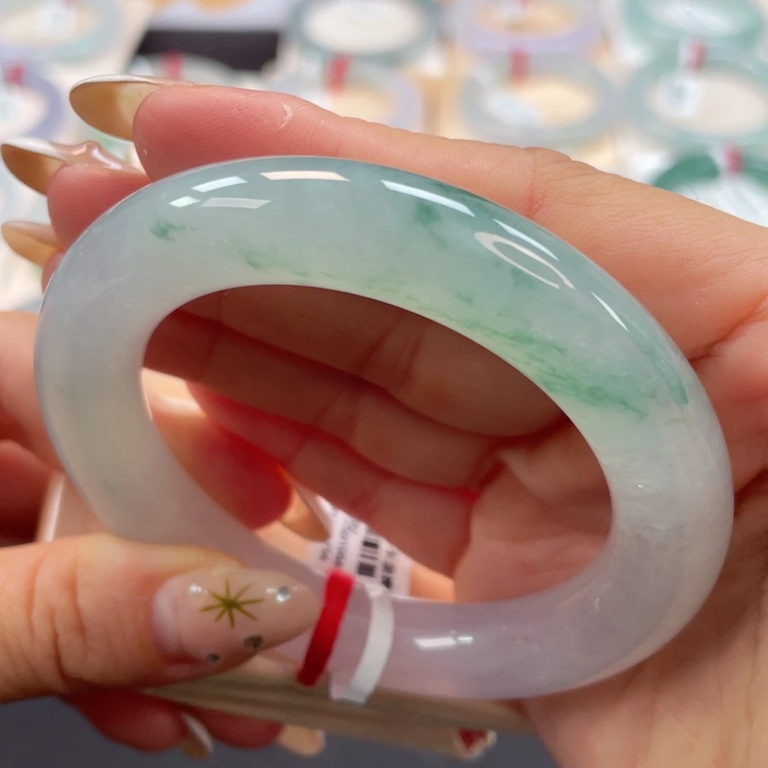 未镶嵌手镯翡翠12号胶底飘绿半山水