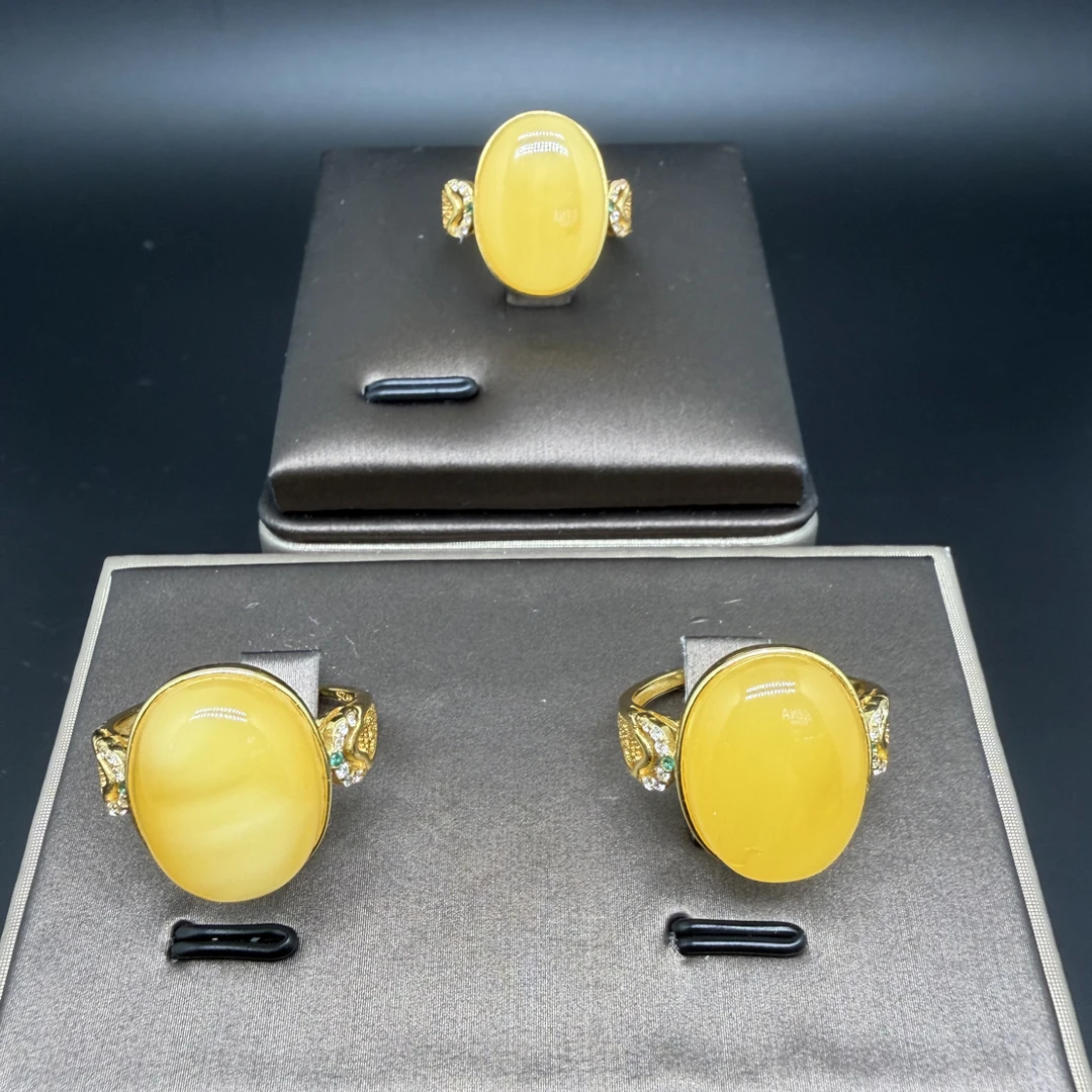 清925银镀色镶嵌蜜蜡蛋面女戒（多样性发其一）