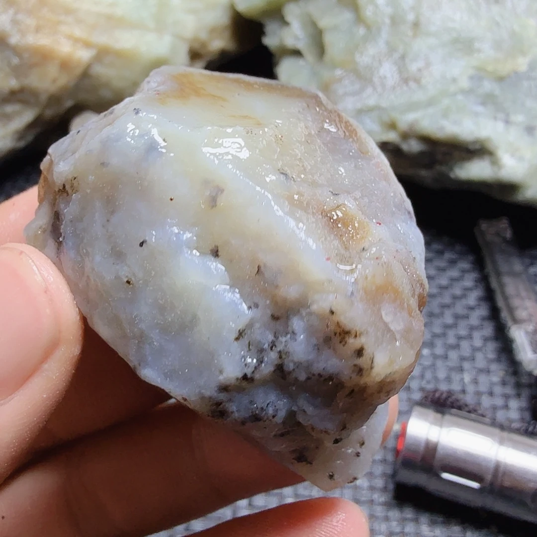 和田玉（糖玉）未镶嵌珠宝半成品