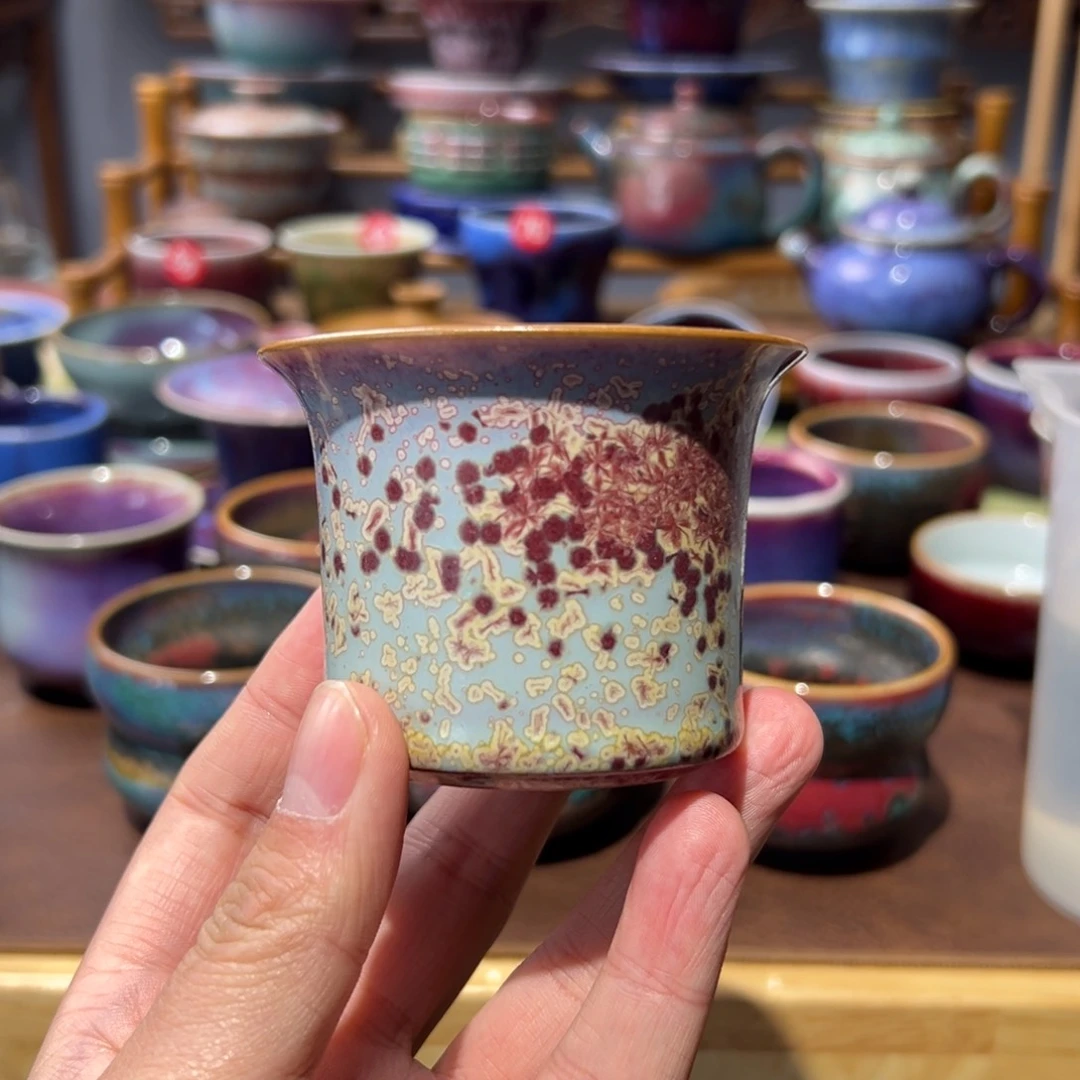 摆件如****钧瓷的制作工艺和工艺都是非常的精良的