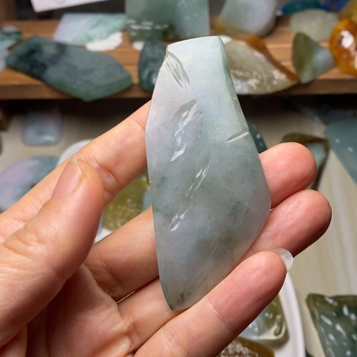 翡翠未镶嵌颈饰天然