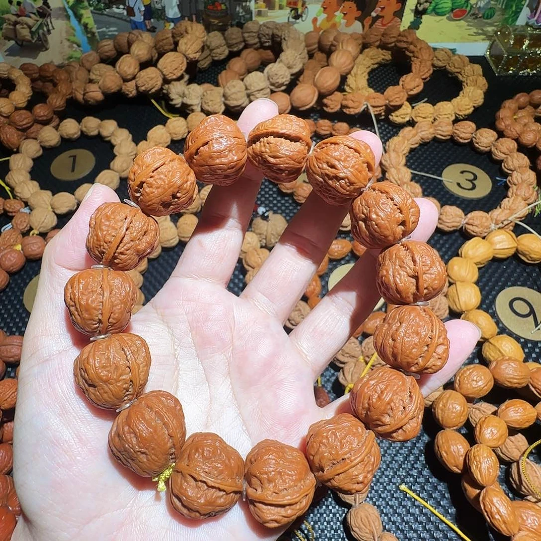 木质类文玩核桃的方蝉