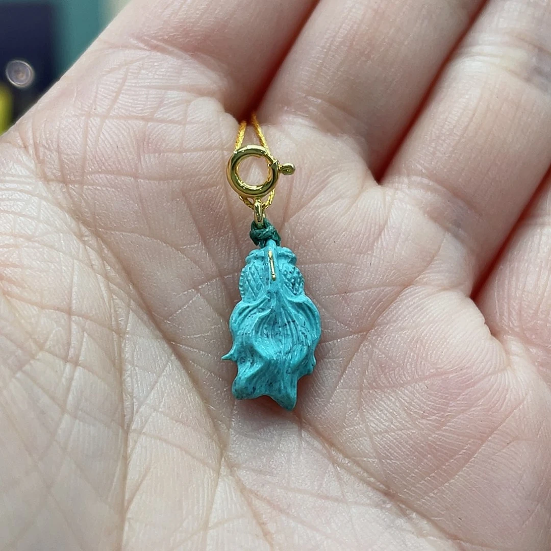 绿松石颈饰未镶嵌