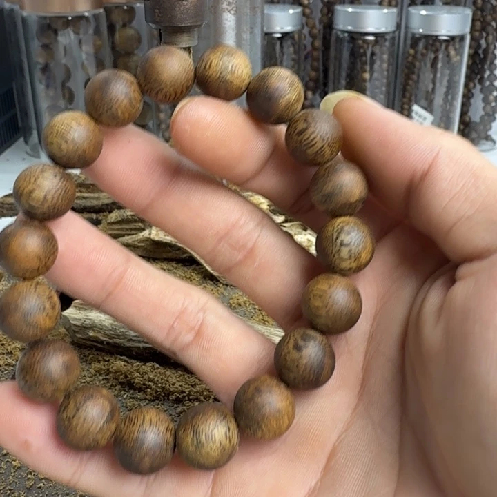 李***轩沉香碎屑沉香1.2规格11克➕