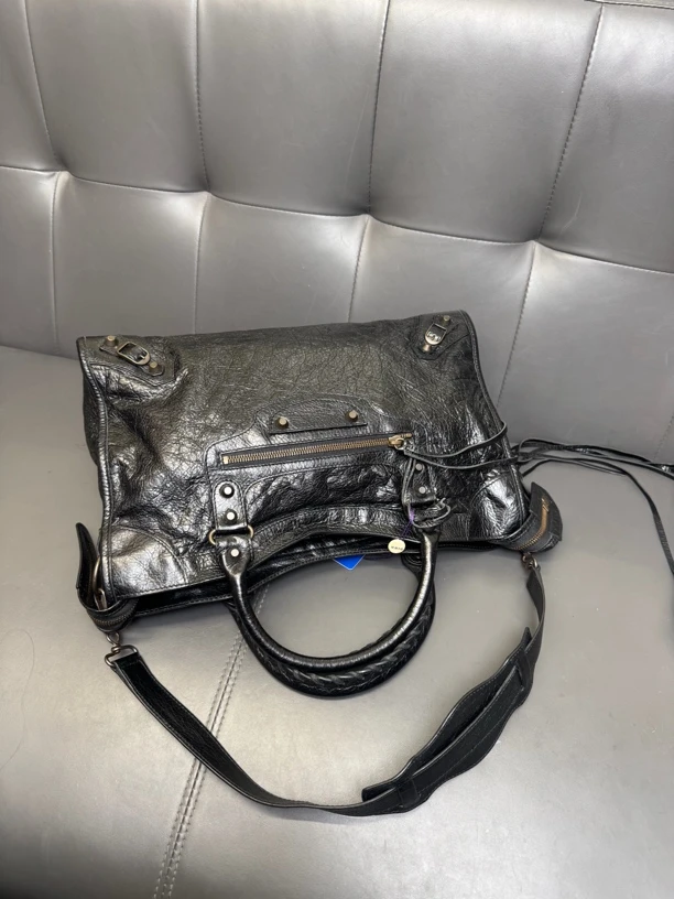 99新 Balenciaga/巴黎世家 巴黎世家黑金中号机车包