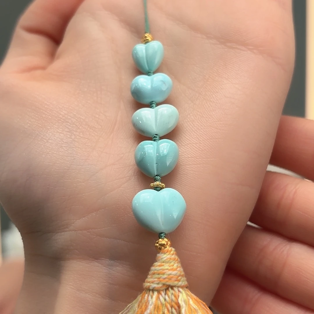 绿松石未镶嵌颈饰