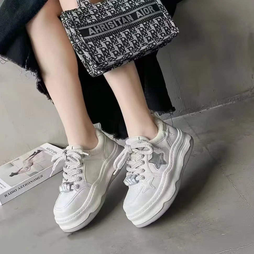 C5446 灰色  时尚圆头系带2025新休闲运动鞋女士增高板鞋