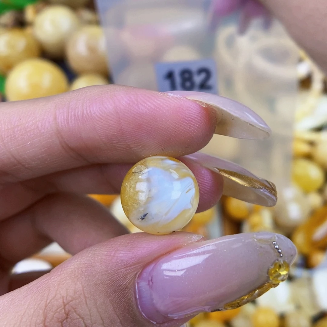 琥珀未镶嵌珠宝奇石12.8 粉