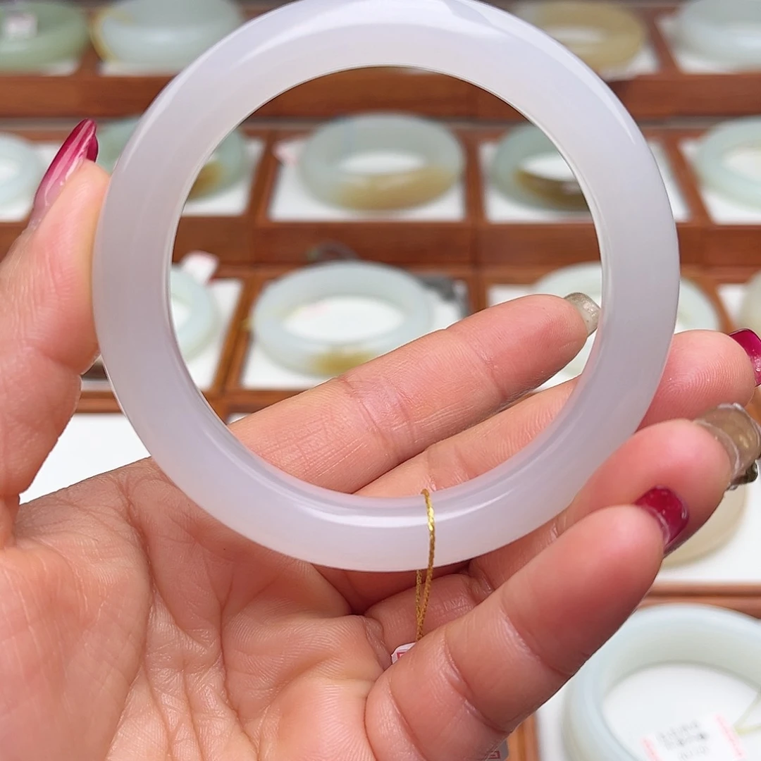 和田玉手镯未镶嵌58.5