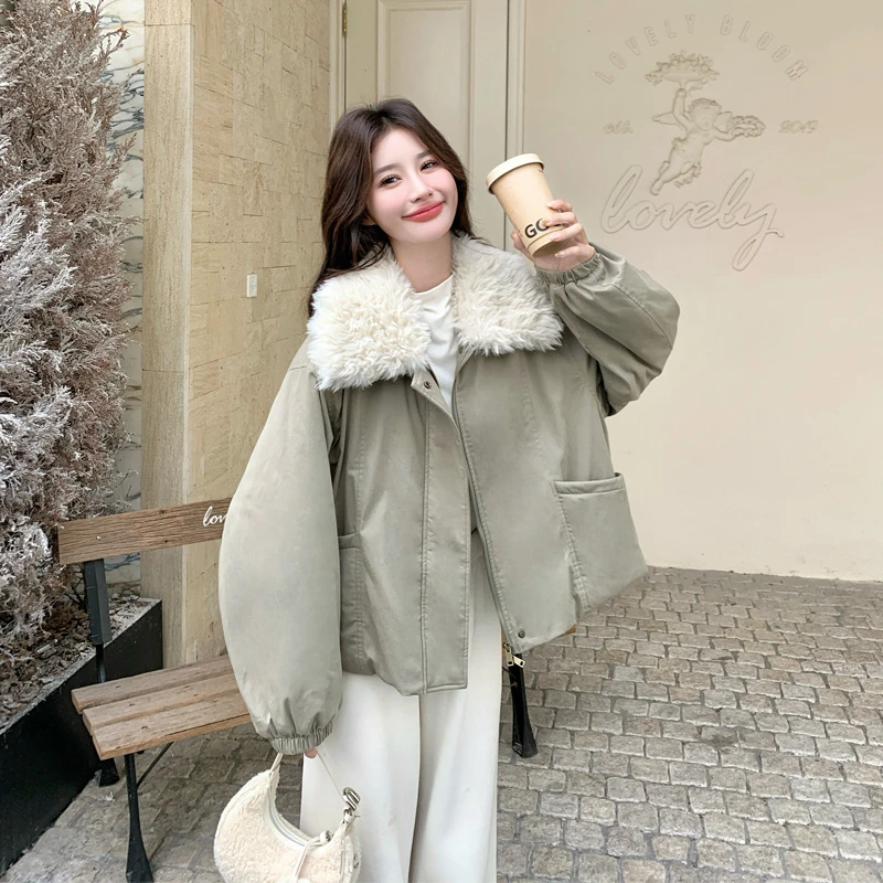 韩版百搭甜酷风派克服2025冬季新款小众设计感毛绒绒翻领棉服外套