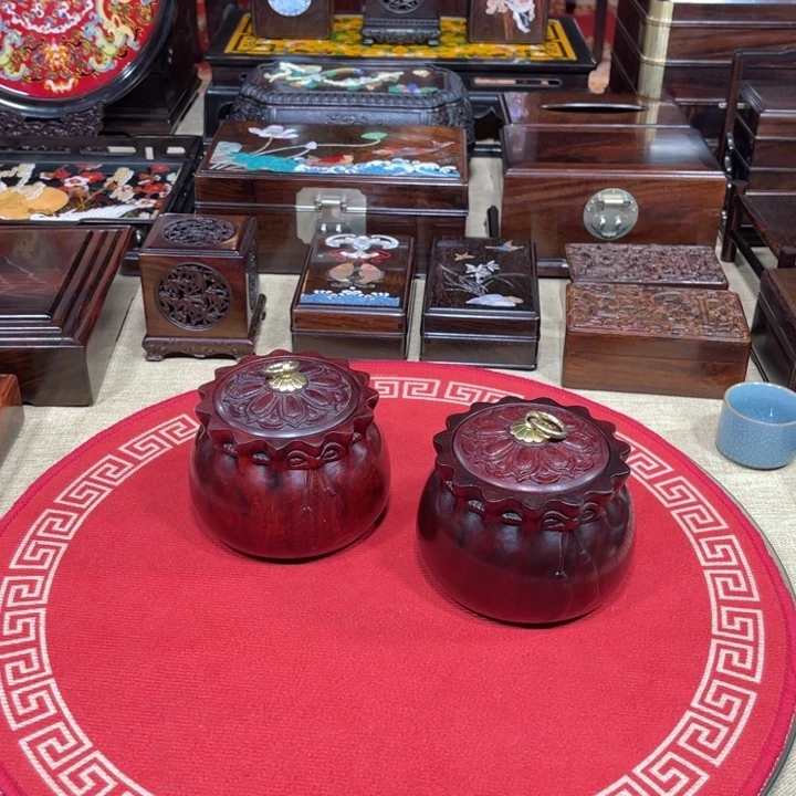 紫檀木类成套家具