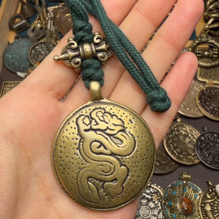 藏传文玩九宫如图