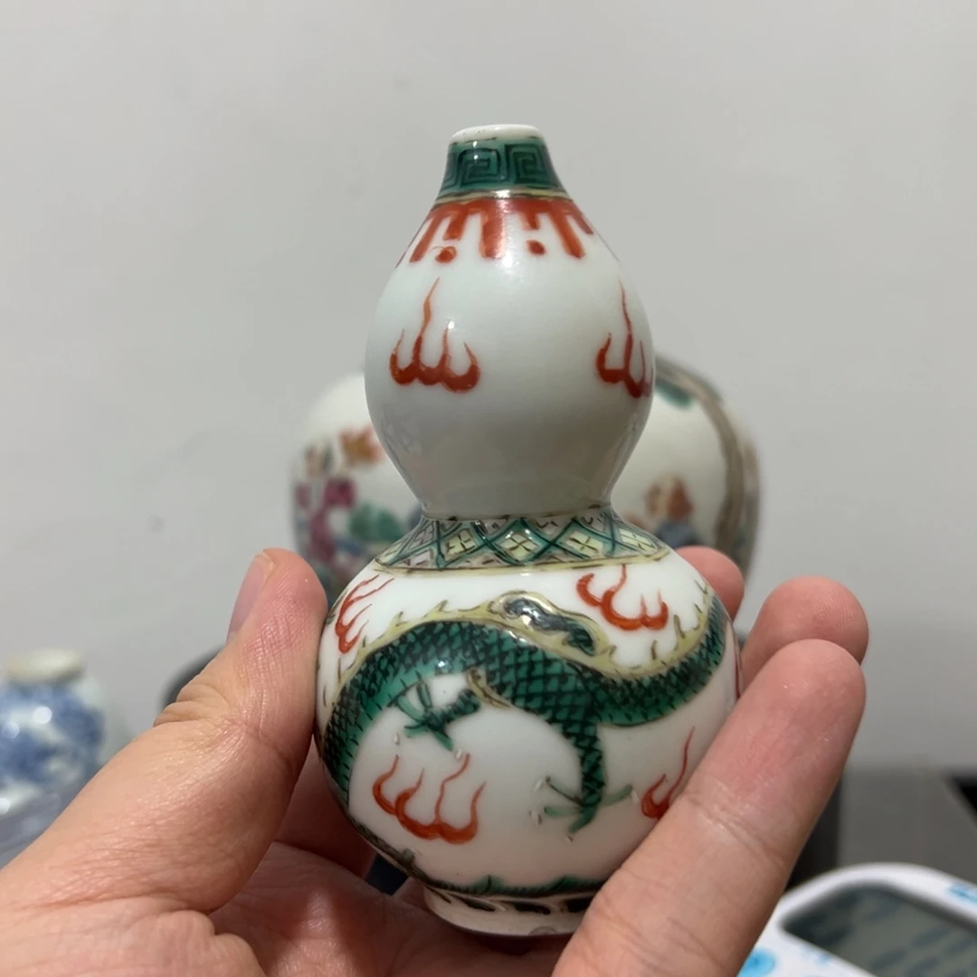 花***岩琉璃手工艺品粉彩绿龙葫芦瓶