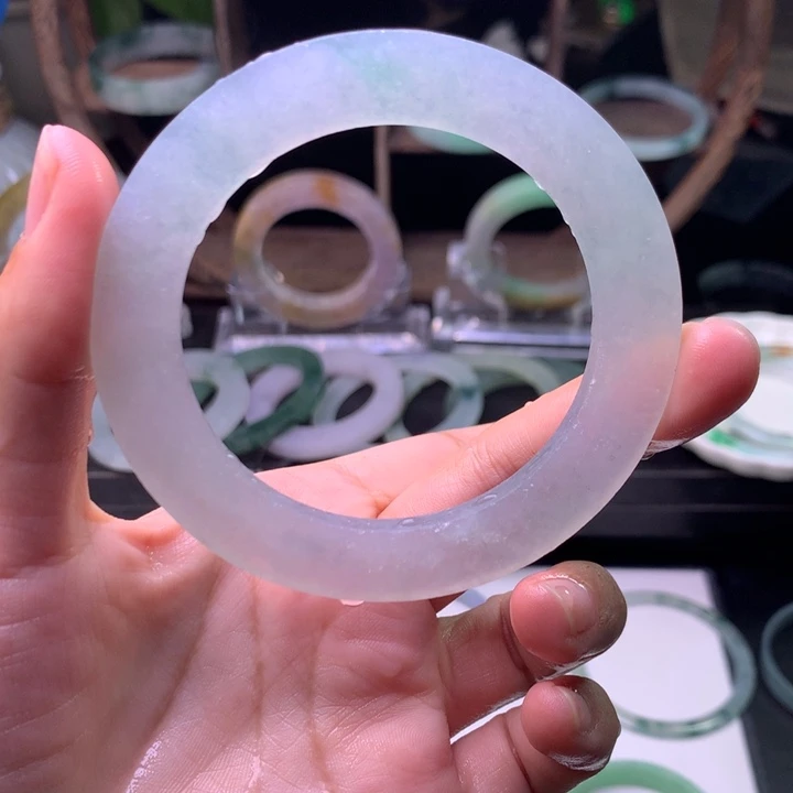 *****未镶嵌翡翠定制翡翠