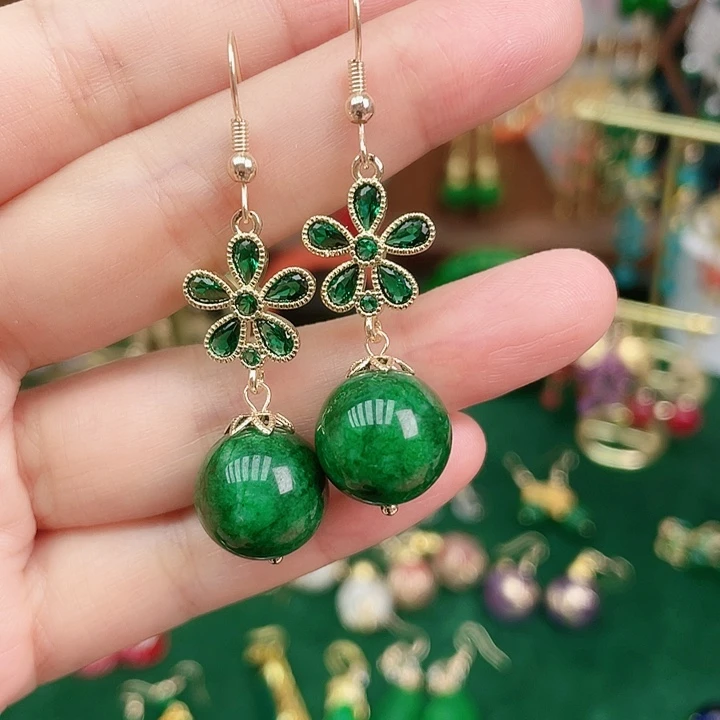 石英质玉合金耳钉