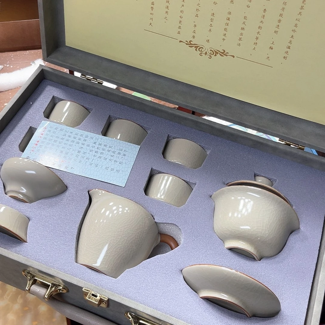 孤品茶具套装等。