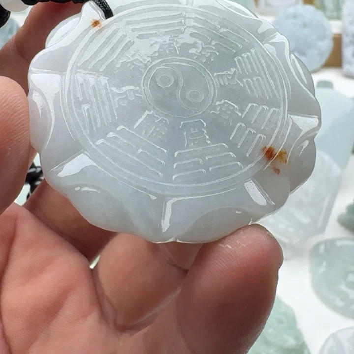 翡翠未镶嵌颈饰天然缅甸A货翡翠