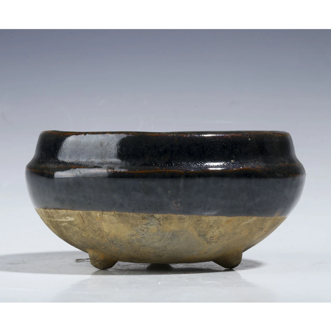 【拍卖-清代】·黑釉三足炉