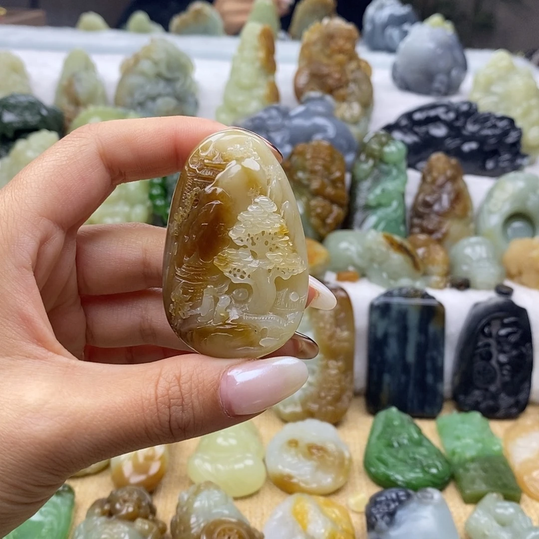 和田玉未镶嵌颈饰