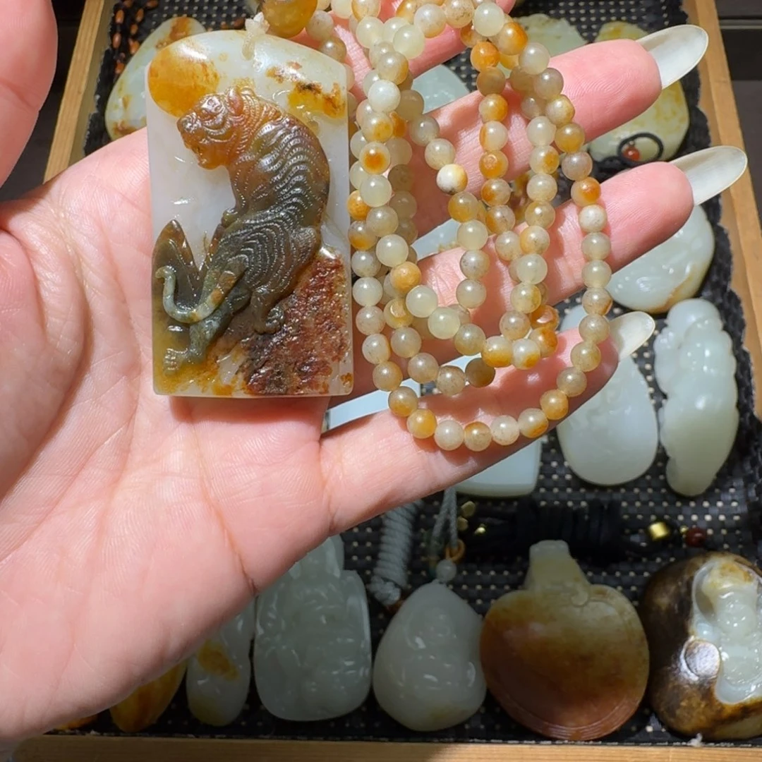 和田玉未镶嵌吊坠(不含链)