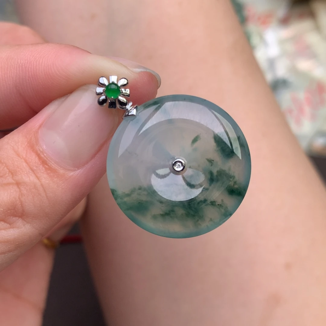 【闪购商品】翡翠挂件18K金镶嵌一