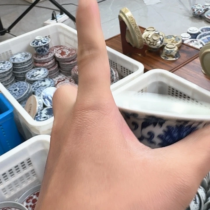 瓷片青花缠枝莲大压手杯景德镇