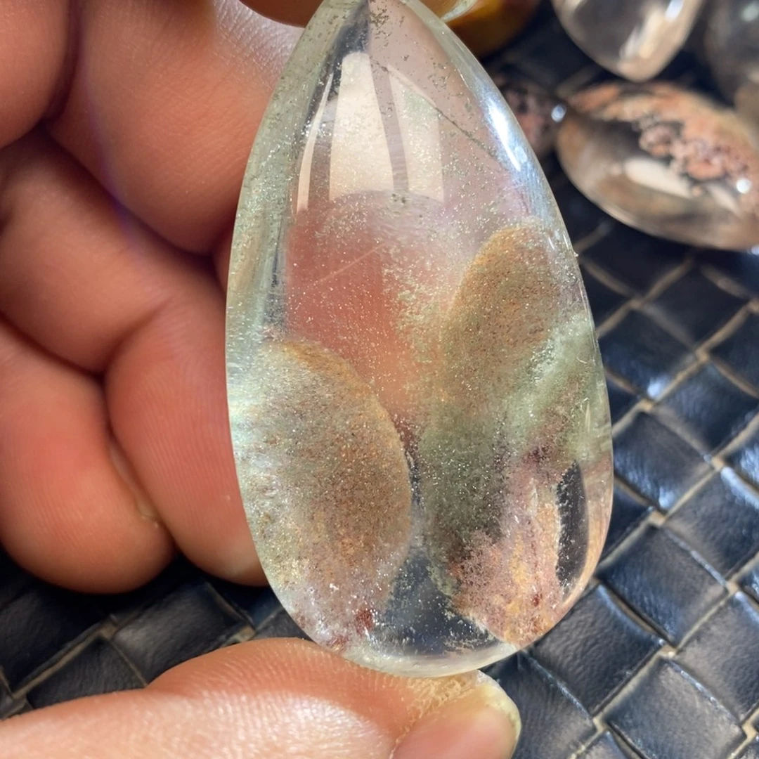 水晶颈饰未镶嵌?****水晶挂件