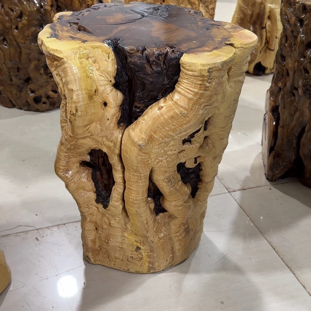 在***江龙纹鸡心枣木手工艺品