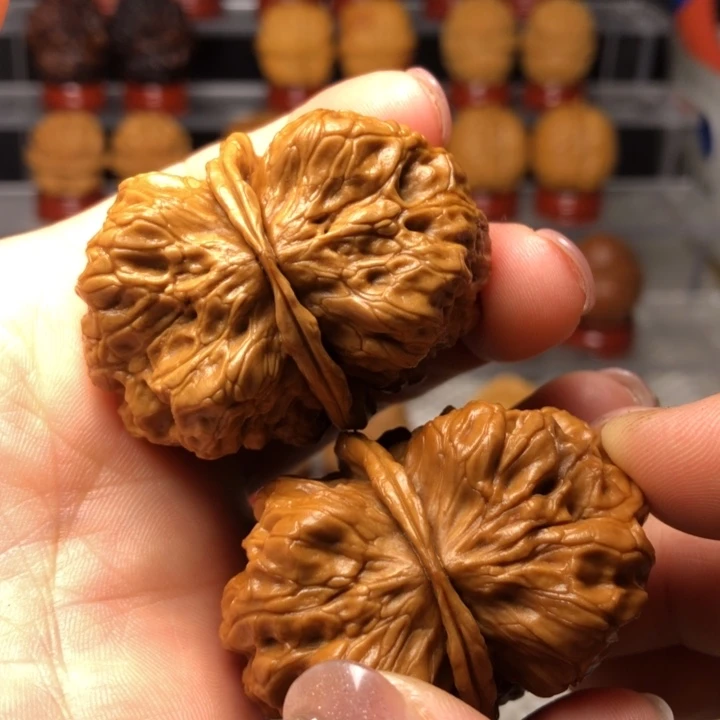 文玩核桃把件8磐石鬼脸