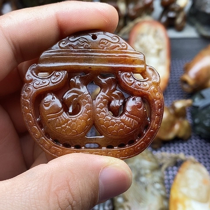 未镶嵌蛇纹石玉颈饰