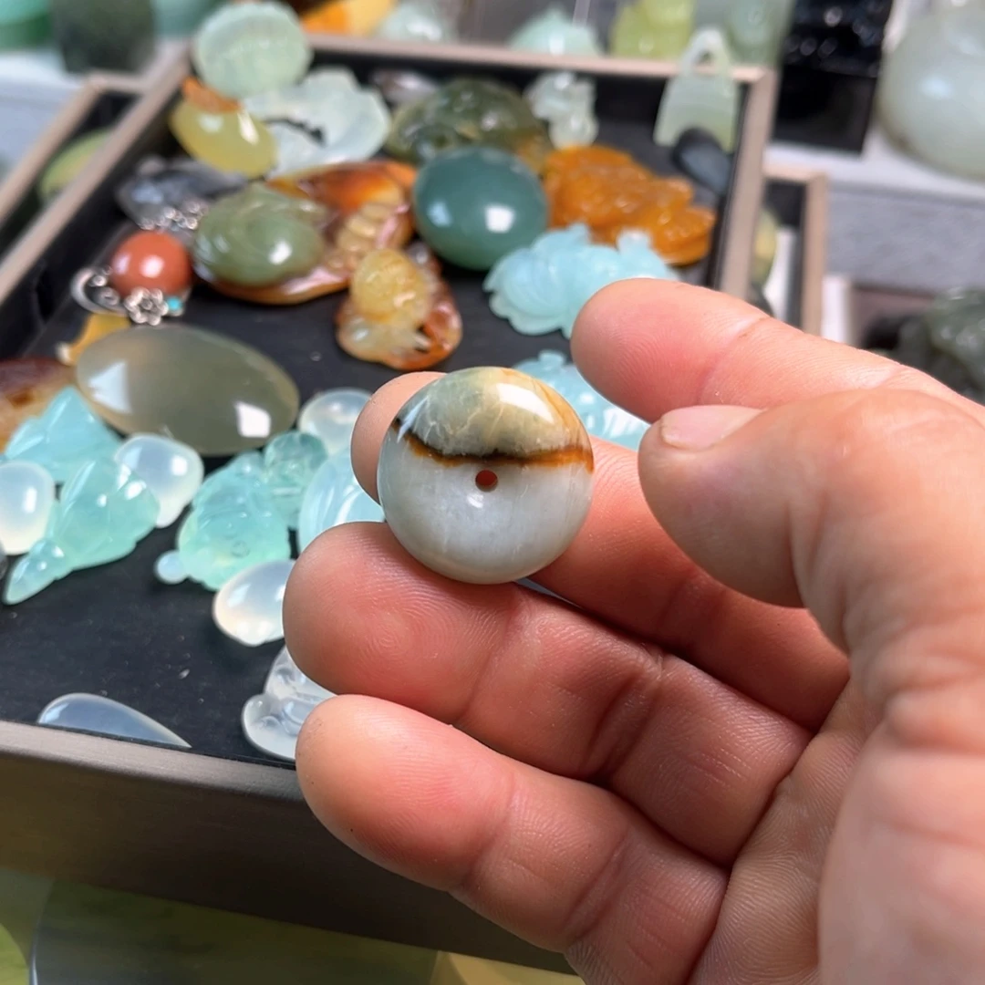 蛇纹石玉未镶嵌原石