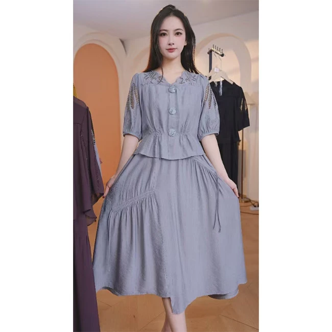 L8771 2025年春夏新款时尚镂空设计感气质假两件中长款连衣裙