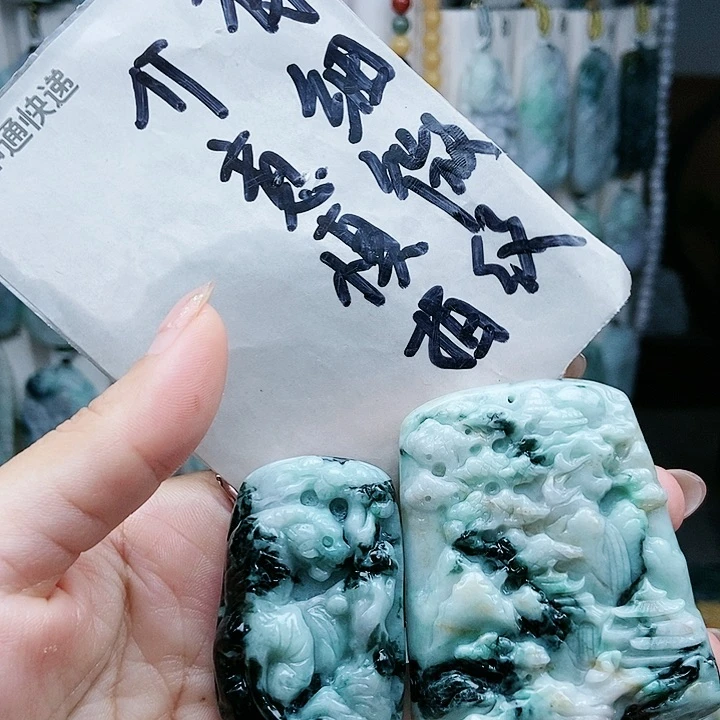 翡翠未镶嵌颈饰翡翠