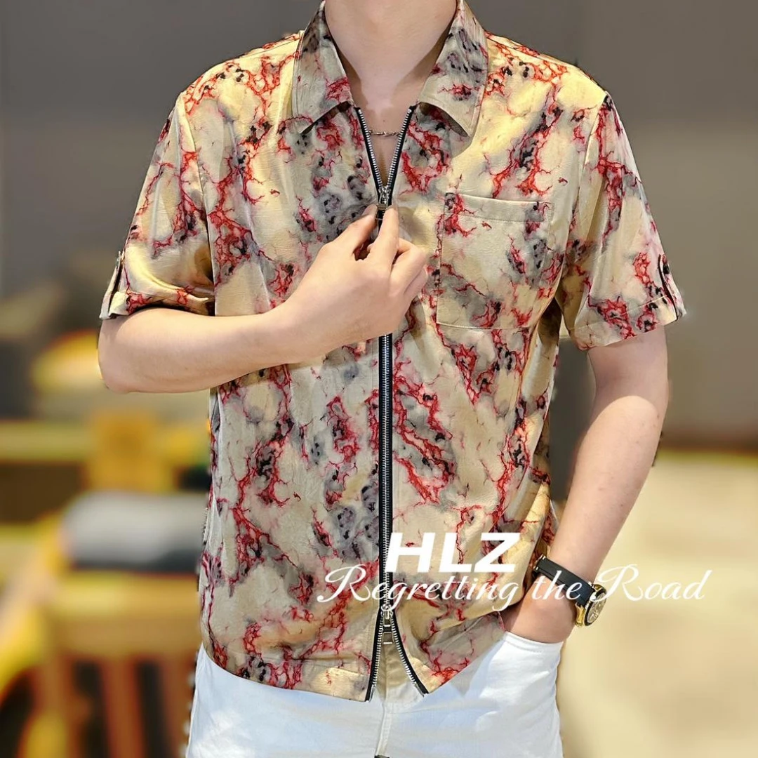 2025夏季新款修身男士时尚翻领贡缎撞色纹路印花双拉链短袖开衫