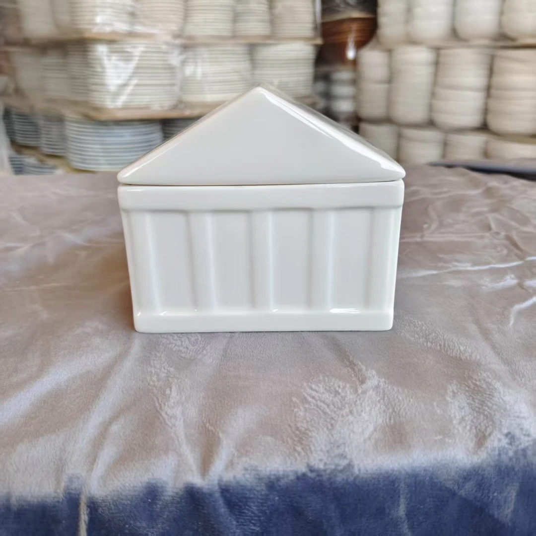 E138 纯白糖罐储蓄盒