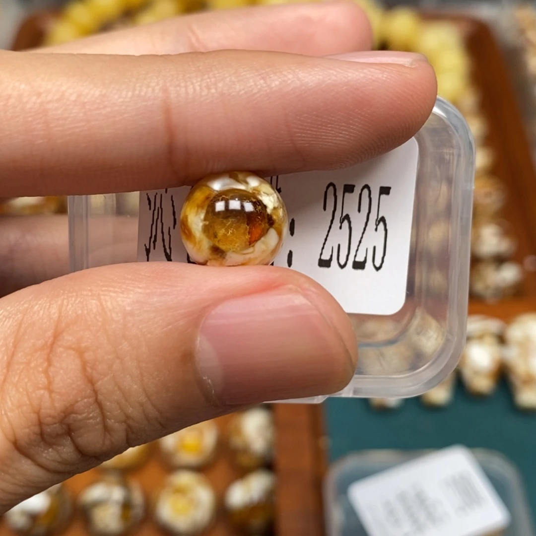 把件猴头核桃沁色圆珠老型25