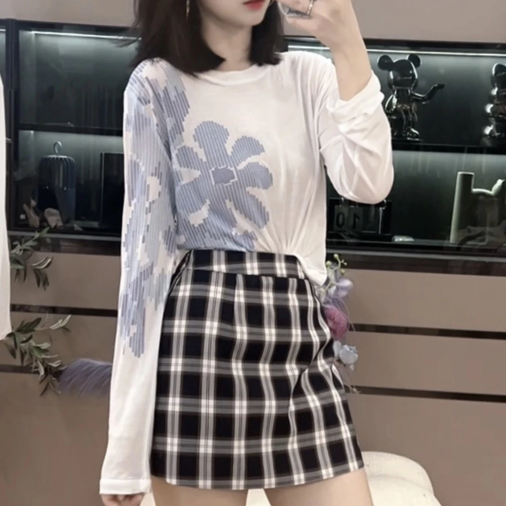 2025夏季新款花朵薄款防晒长袖T恤女白色时尚休闲宽松潮流上衣