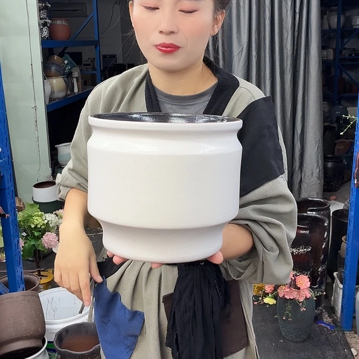 21×18 -粗陶花盆有孔