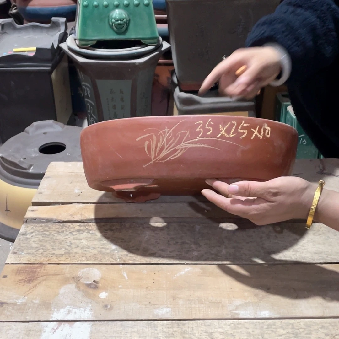 紫砂花盆紫砂花盆等都是由